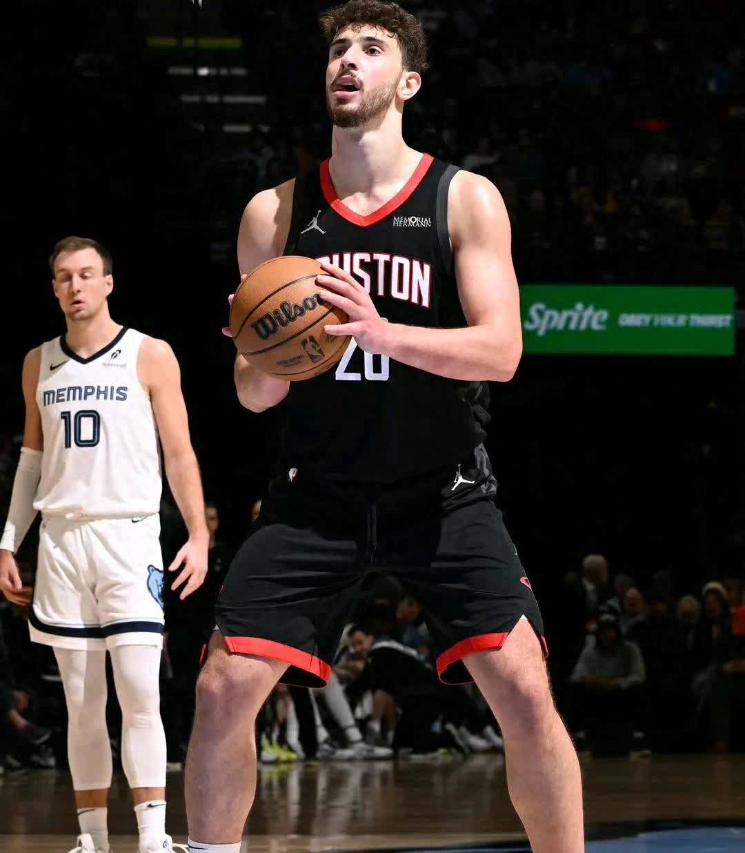 爱游戏-包含今晨NBA常规赛焦点战；皇家马德里止住颓势；引发热议；医务组通报恢复的词条